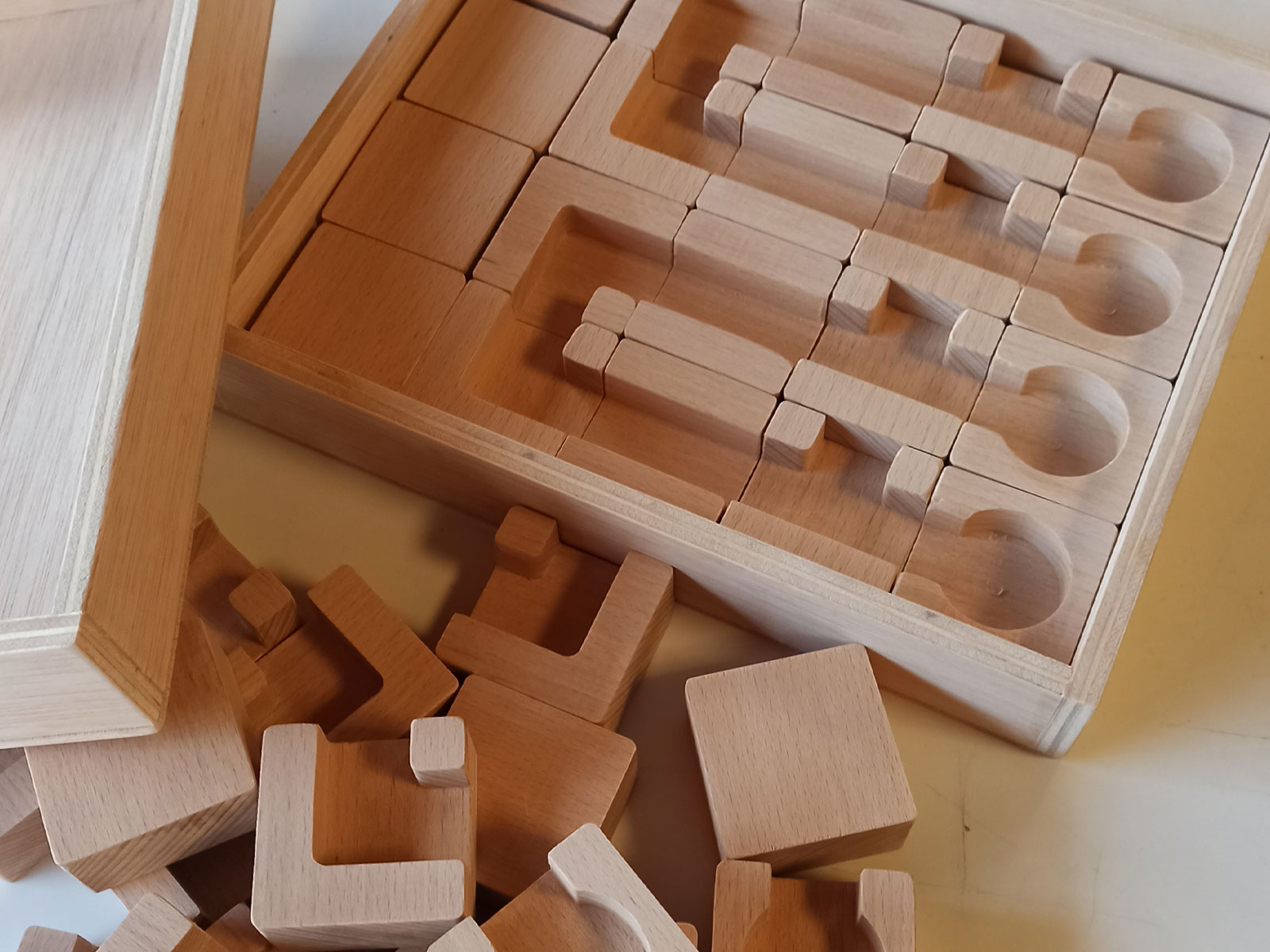 Jocs de fusta gegants a Tarragona, per jugar en gran